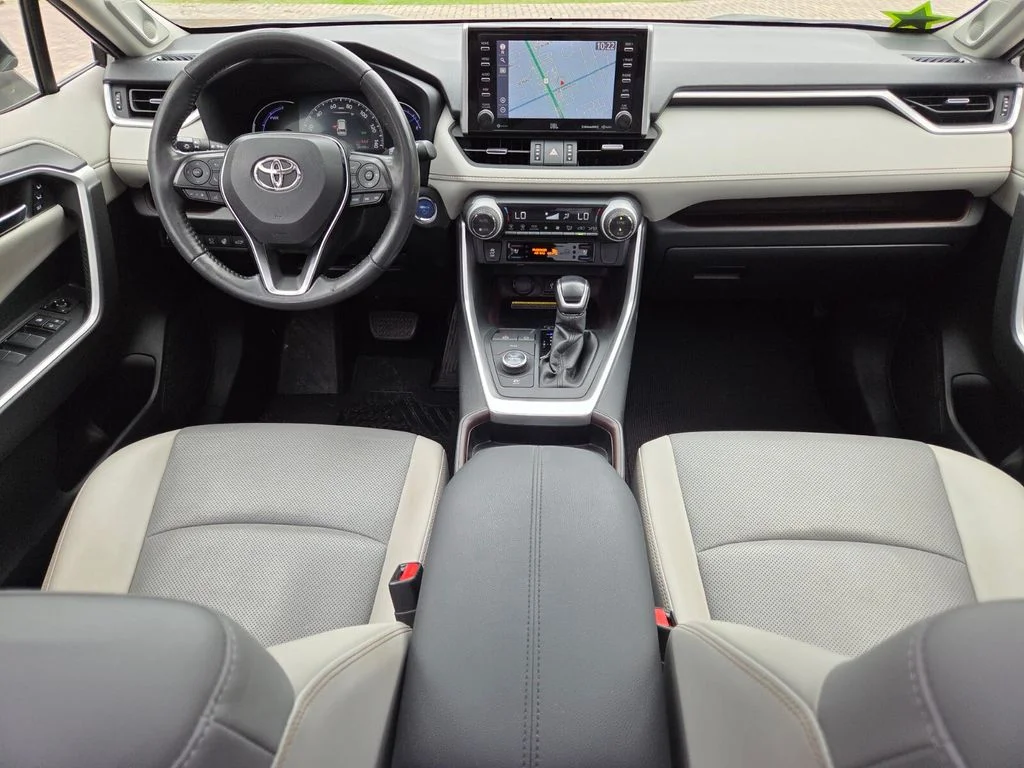Certified Used 2020 Silver Toyota Limited image 5