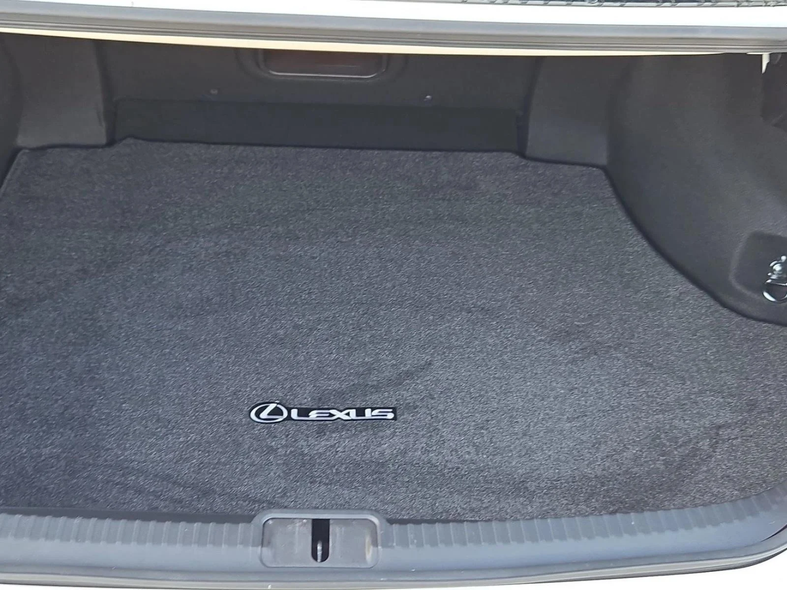 Used 2021 Eminent White Pearl Lexus ES 350 image 6