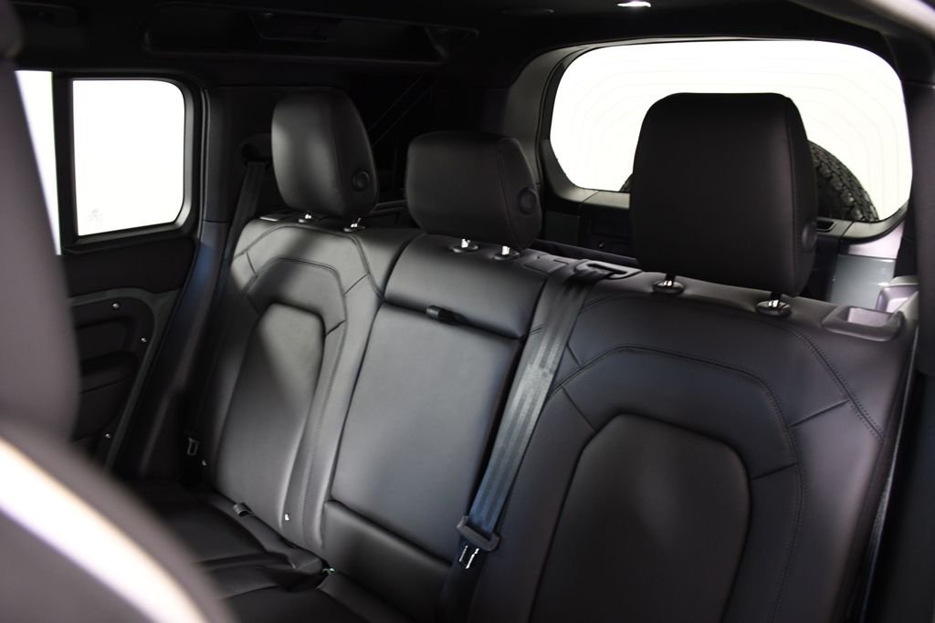 New 2026 Keswick Green Land Rover  image 27
