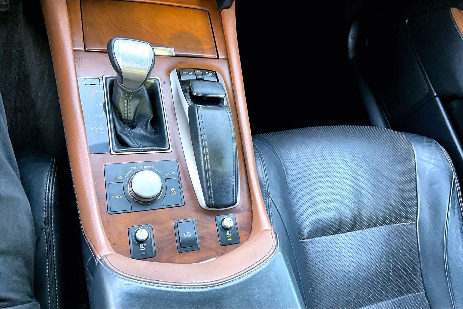 Certified Used 2013 Obsidian Lexus L image 32