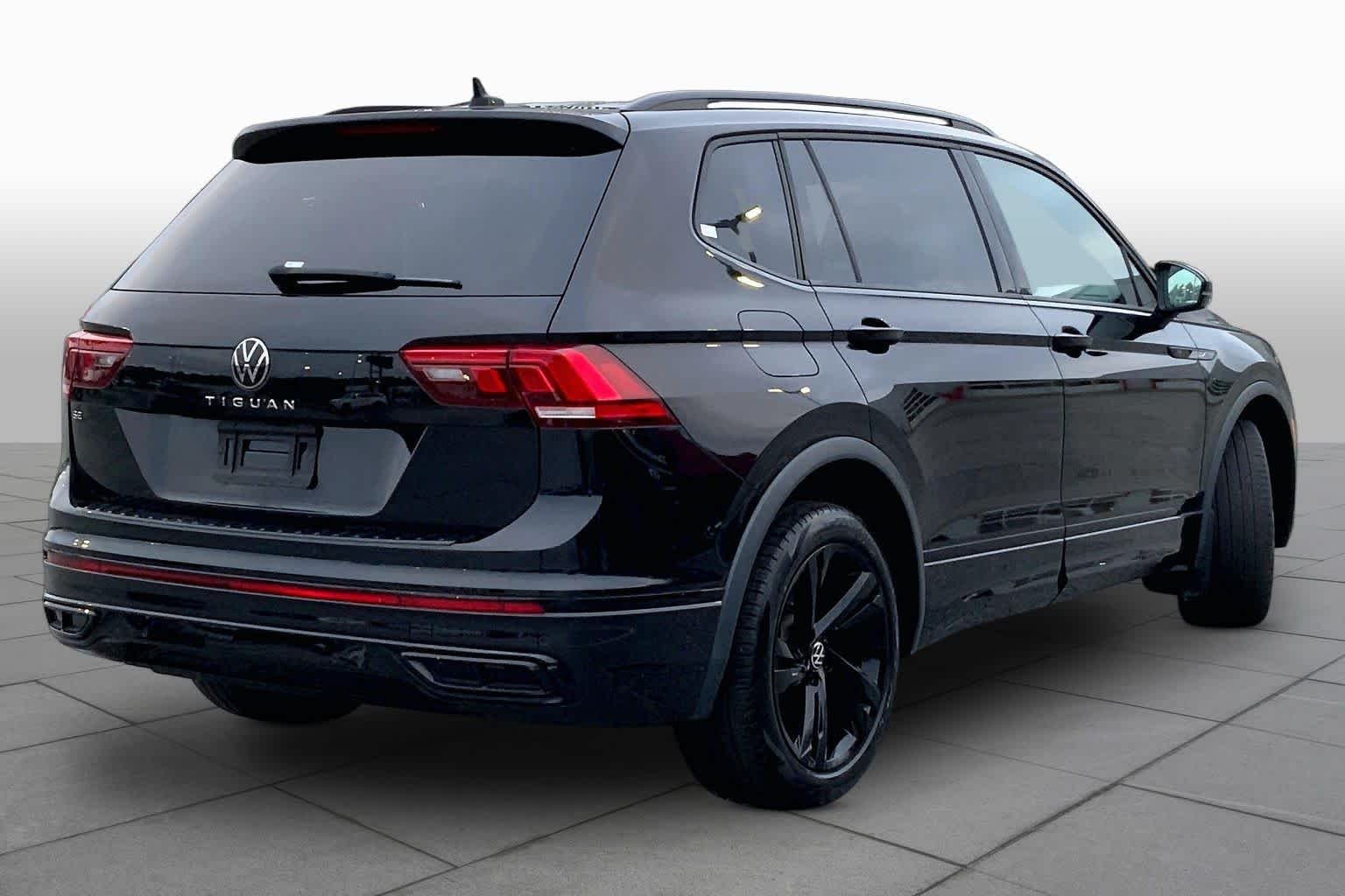 Used 2024 Deep Black Pearl Volkswagen SE R-Line Black image 12