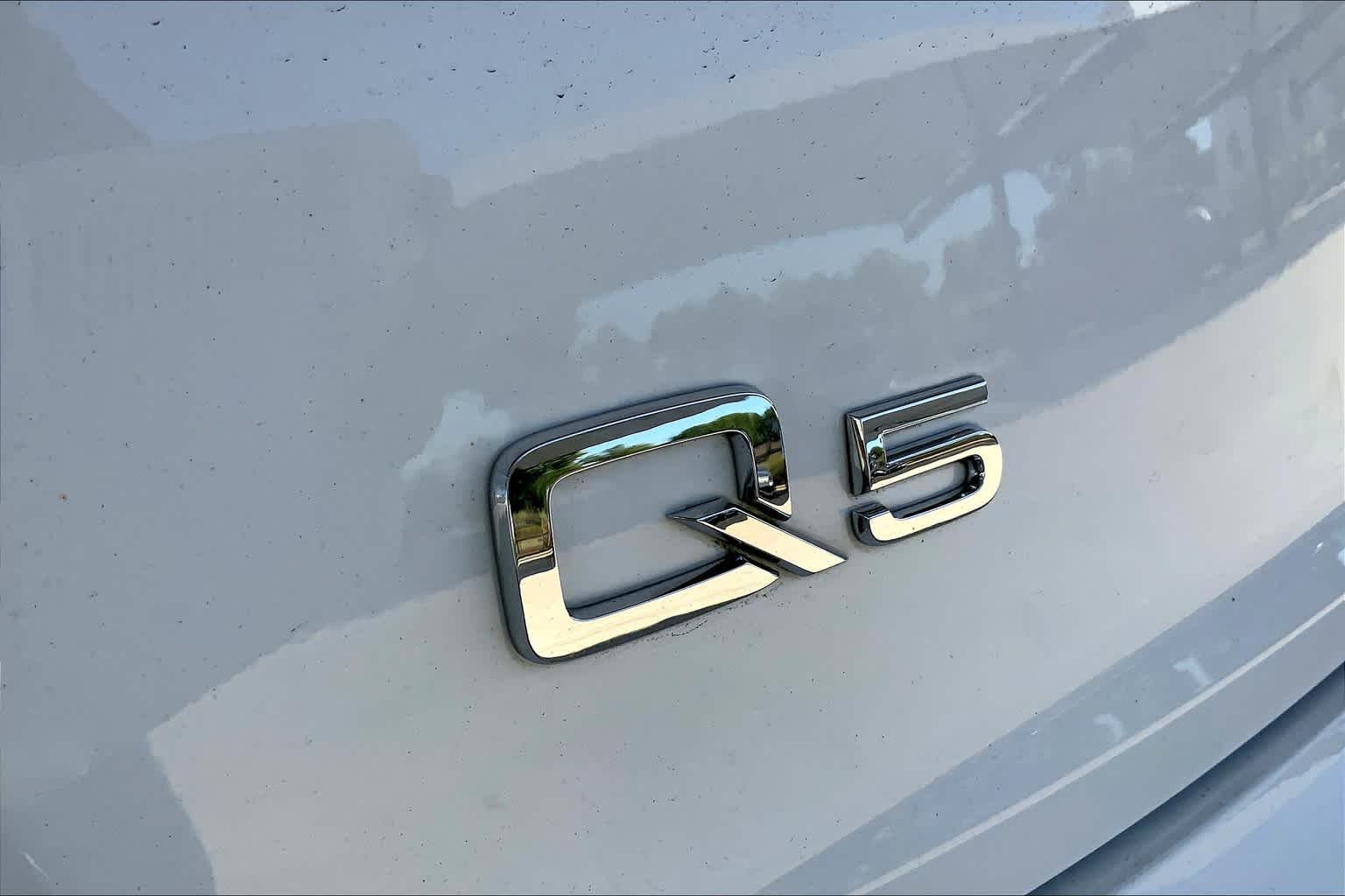 Used 2019 Ibis White Audi Premium Plus image 30