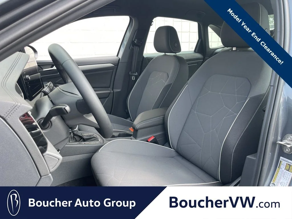 2025 Volkswagen Jetta Sport - Photo 14