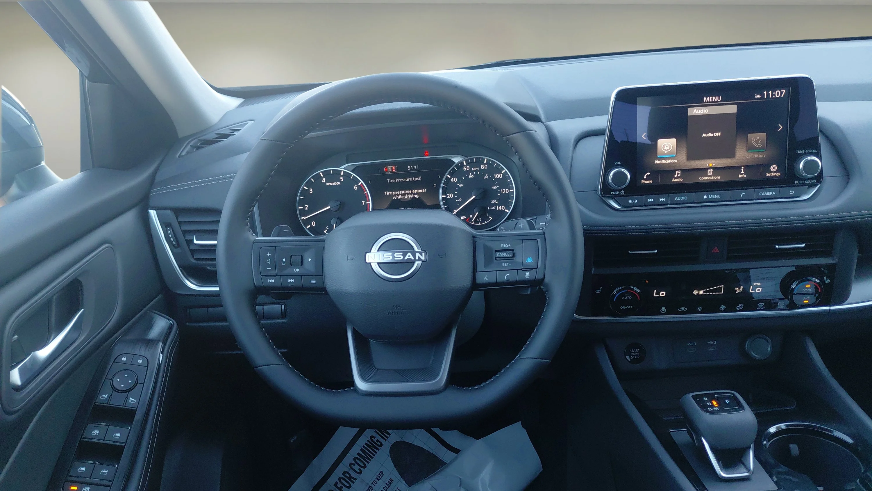 2026 Nissan Rogue SV - Photo 8