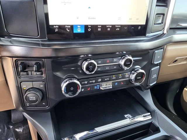 New 2026 Glacier Gray Metallic Tri-Coat Ford F-250® Lariat® image 10