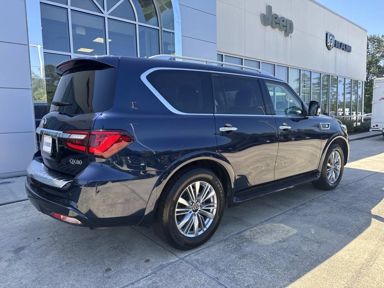 Used 2024 Blue INFINITI LUXE RWD image 7