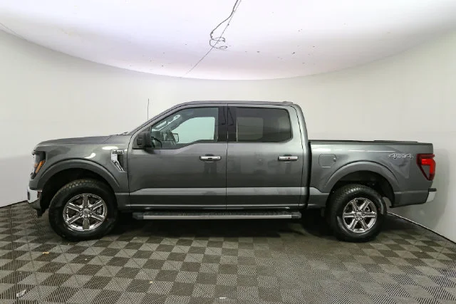 Used 2025 Gray Ford XLT image 6