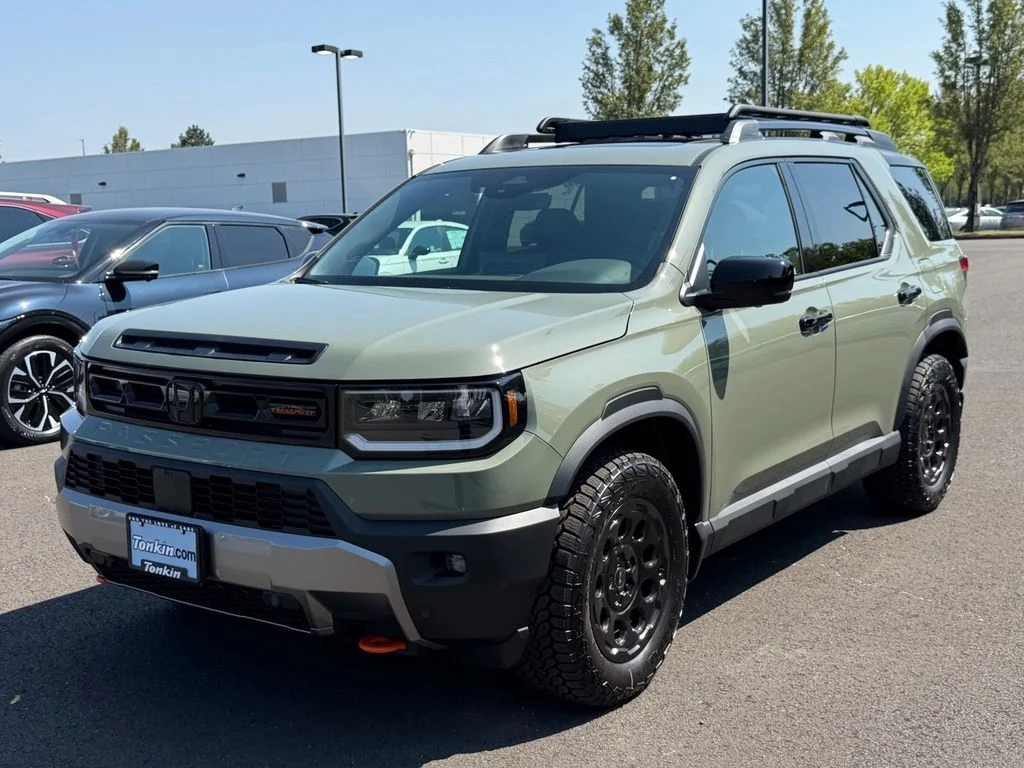New 2026 Ash Green Metallic Honda TrailSport Elite Blackout image 4