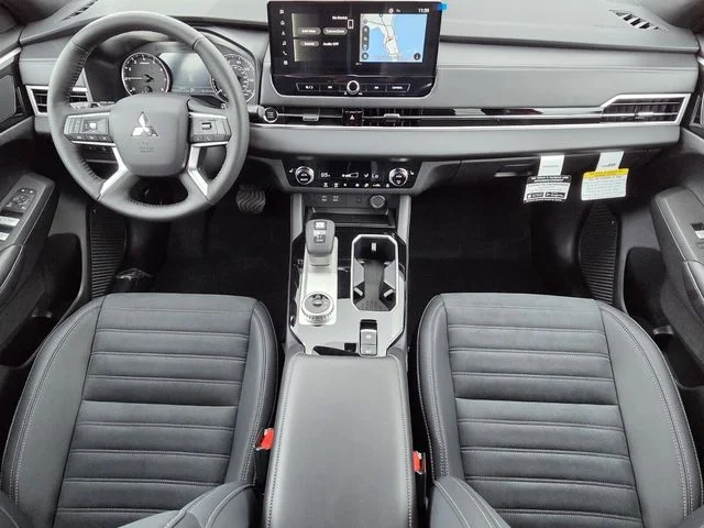 New 2026 Red Mitsubishi LE 1.5T 2WD image 7