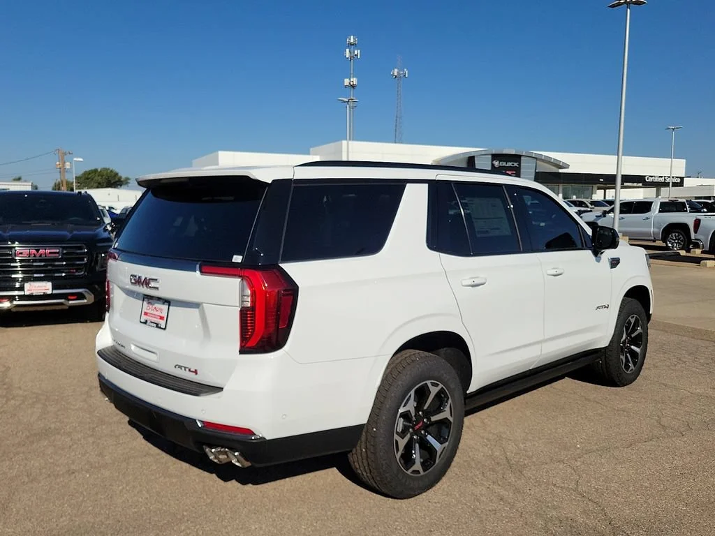 2026 GMC Yukon AT4 - Photo 11