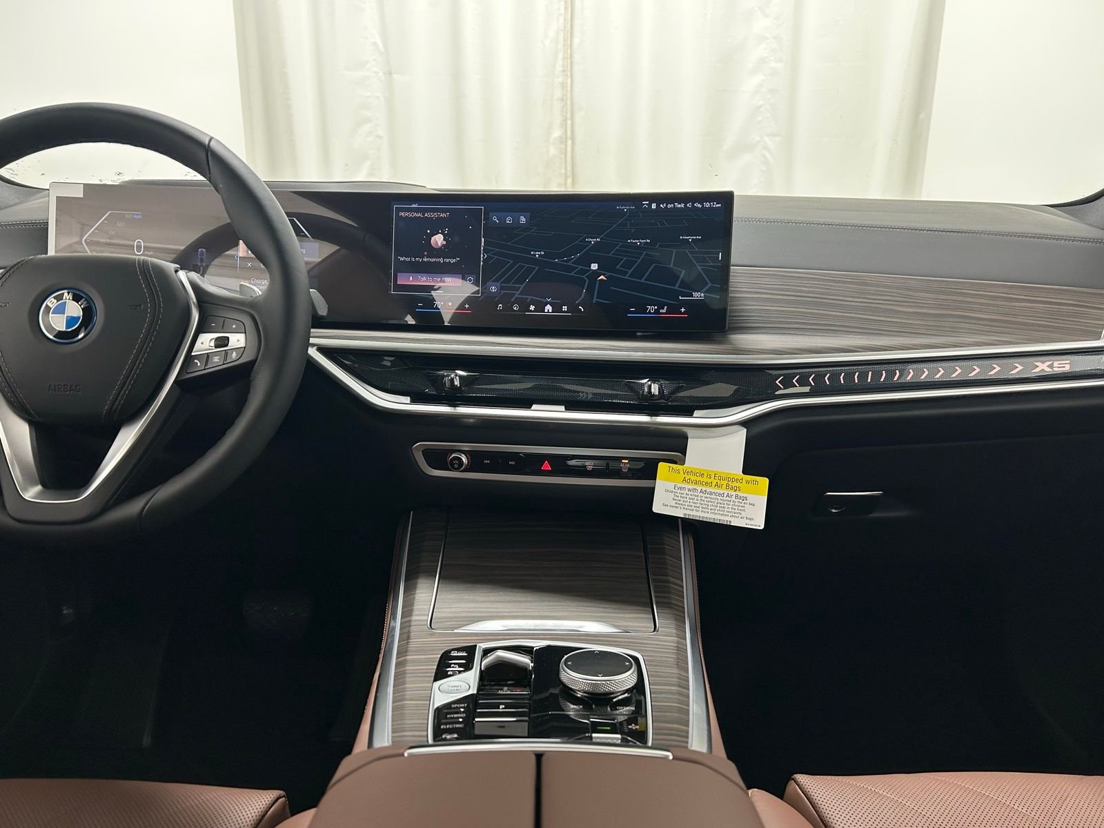New 2026 Skyscraper Grey Metallic BMW xDrive50e image 9