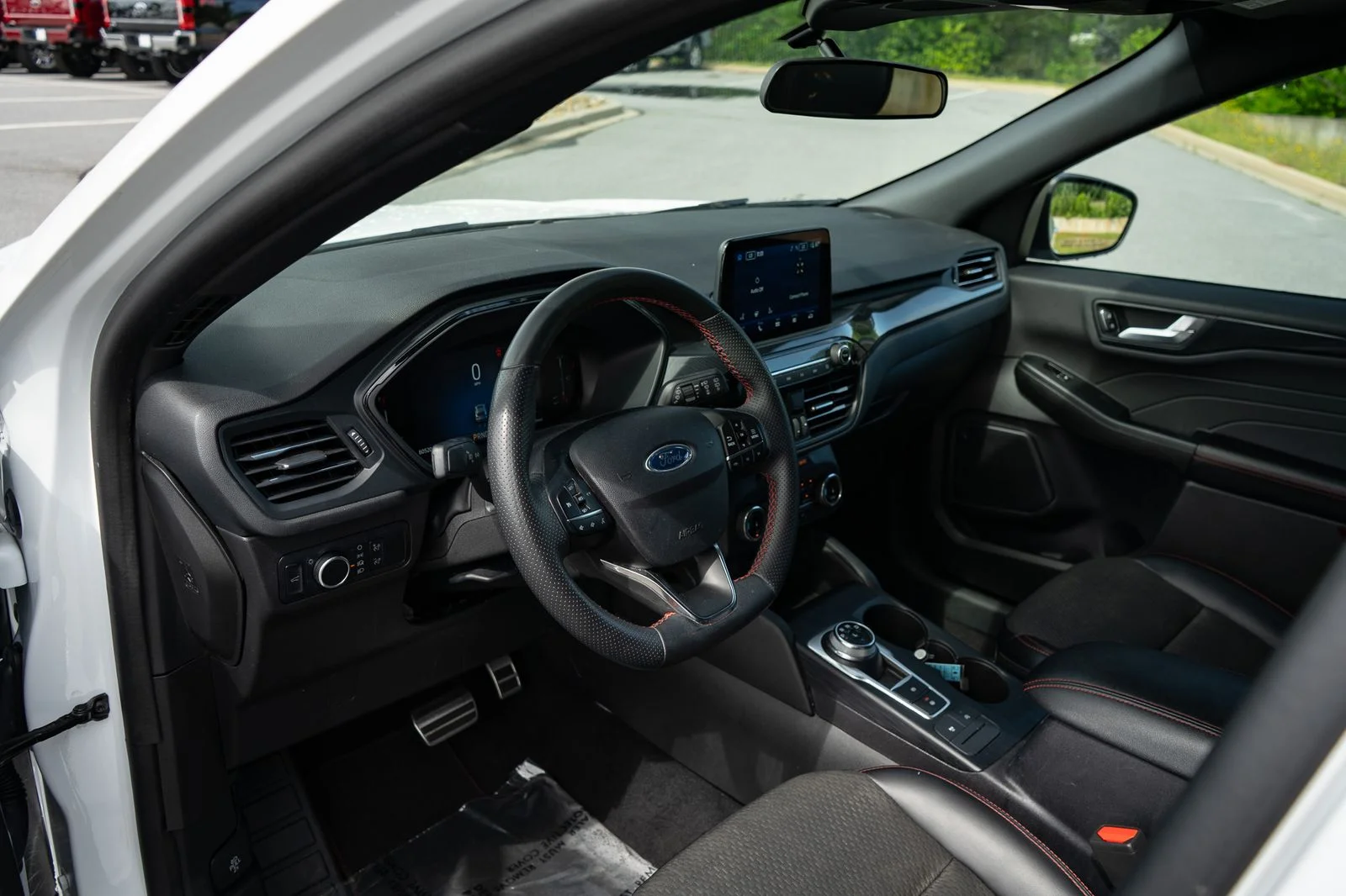 Used 2023 Oxford White Ford ST-Line image 13