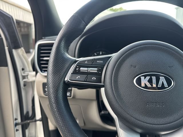 Used 2020 White Kia SX image 18