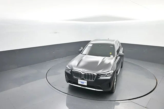 Used 2022 Dark Graphite BMW xDrive30i image 28