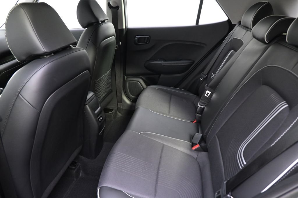 Certified Used 2025 Green Hyundai Limited image 21