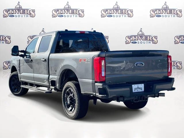 New 2026 Gray Ford XL image 4
