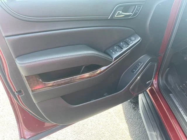 Used 2016 SIREN RED TINTCOAT Chevrolet LT image 11