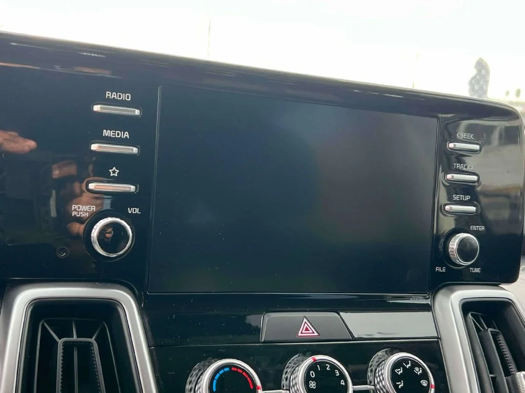 Used 2023 Black Kia LX image 28