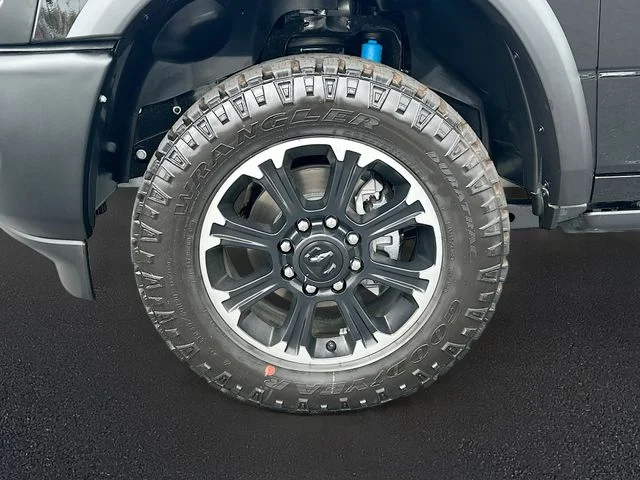 New 2026 Diamond Black Crystal Pearl-Coat Exterior Paint RAM Rebel image 21