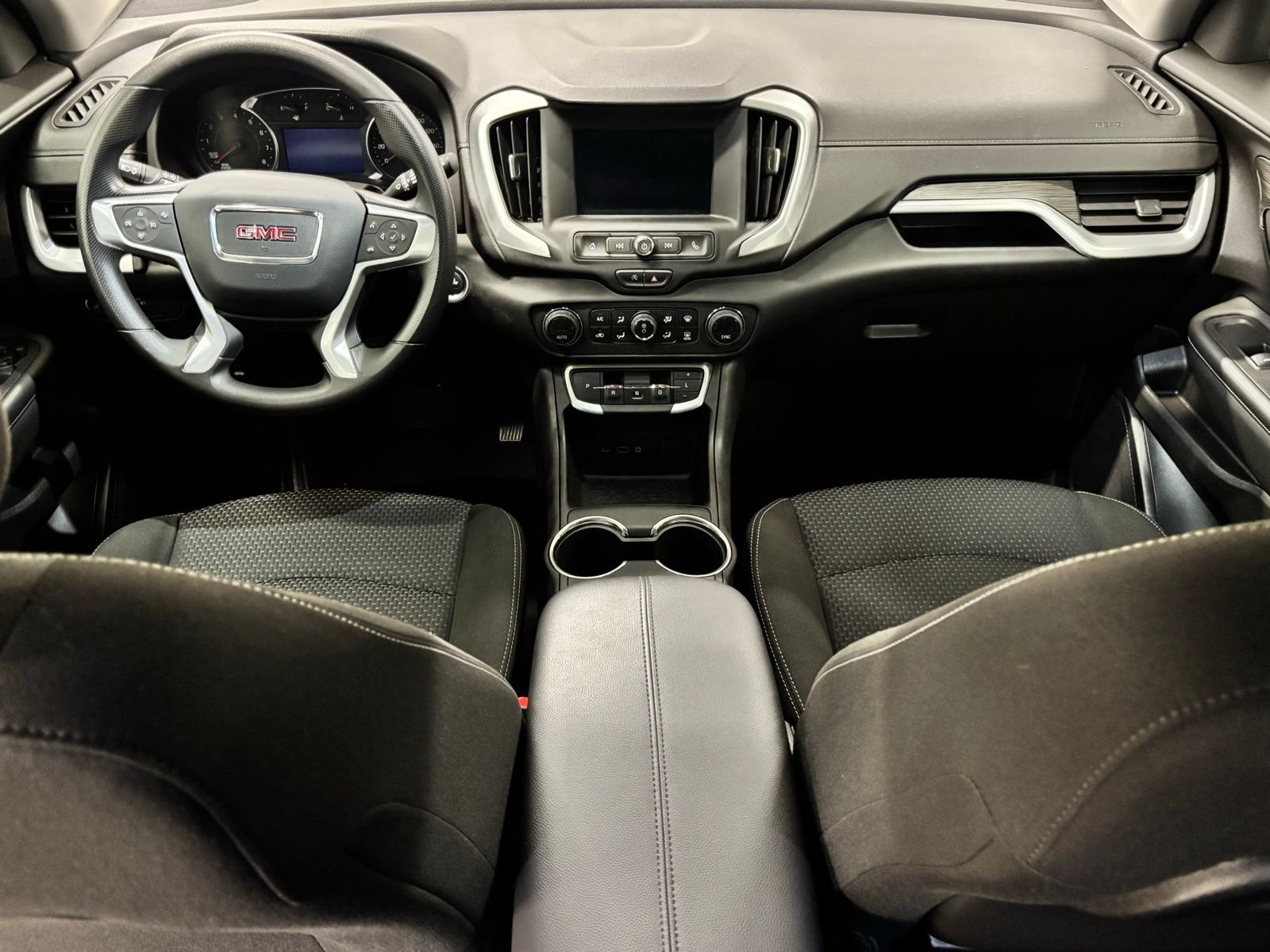 Used 2024 White GMC SLE image 11