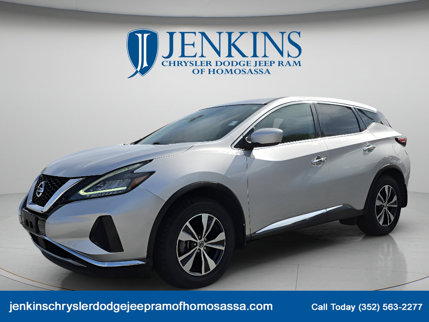 Used 2022 Brilliant Silver Metallic Nissan S image 9
