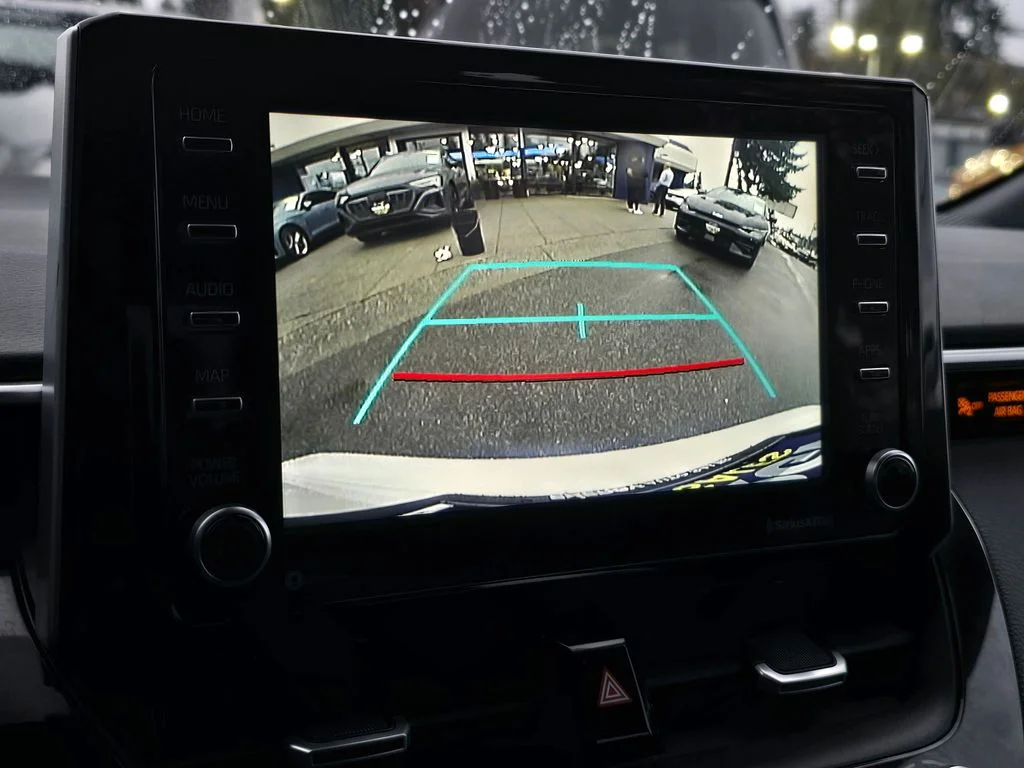 2021 Toyota Corolla SE - Photo 18