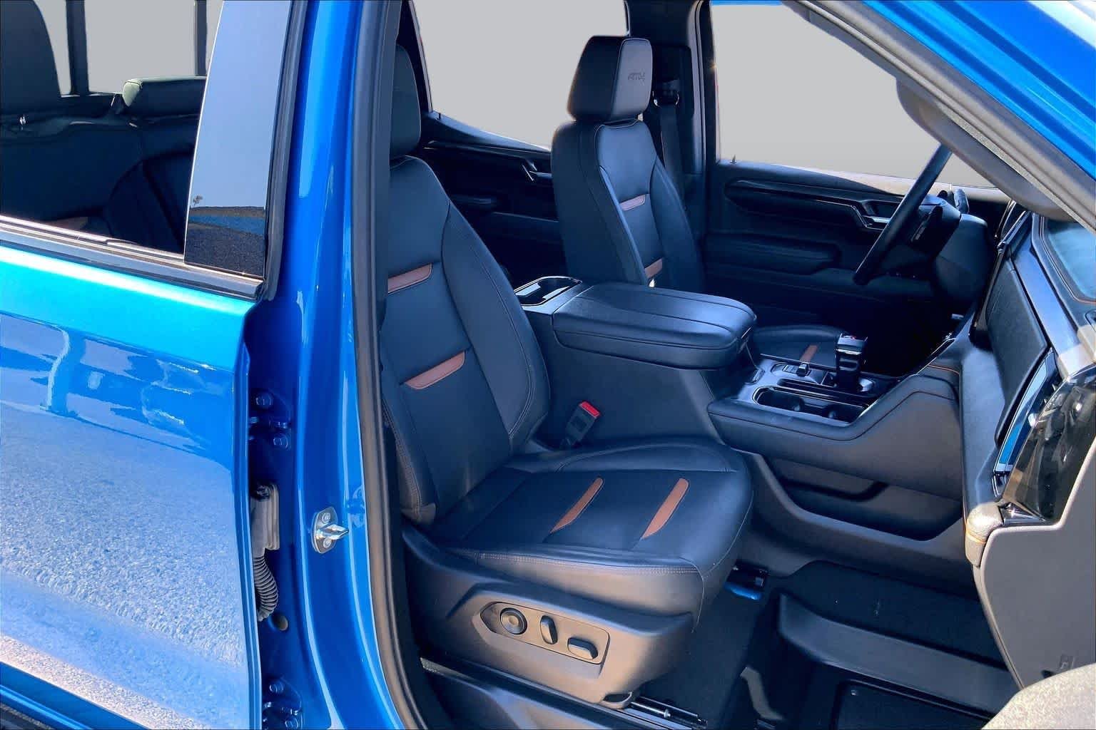 Used 2024 Dynamic Blue Metallic GMC AT4 image 8