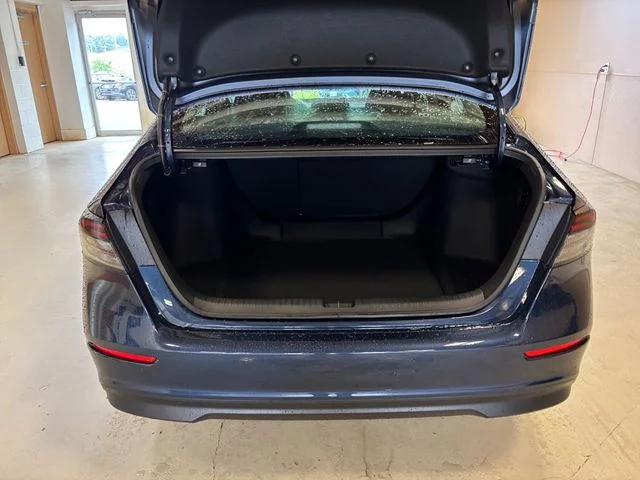 New 2026 Blue Honda SE image 18