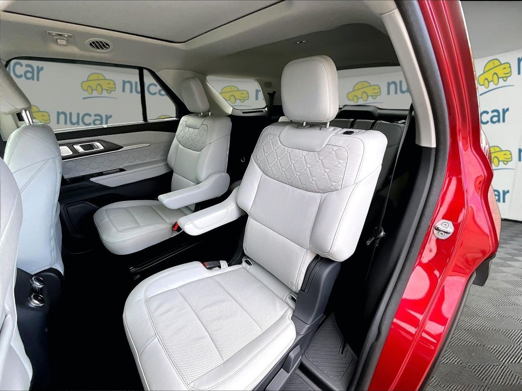 Used 2025 Red Metallic Ford Platinum image 15