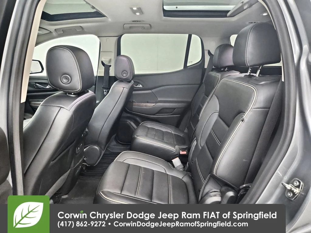 Used 2023 Silver GMC Denali image 30