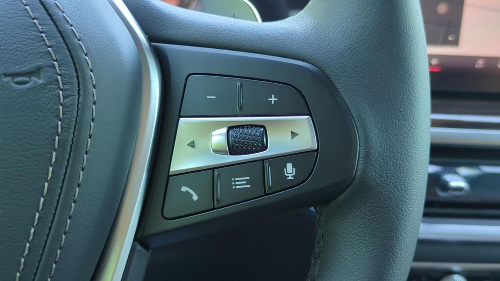 New 2026 Alpine White BMW sDrive40i image 22