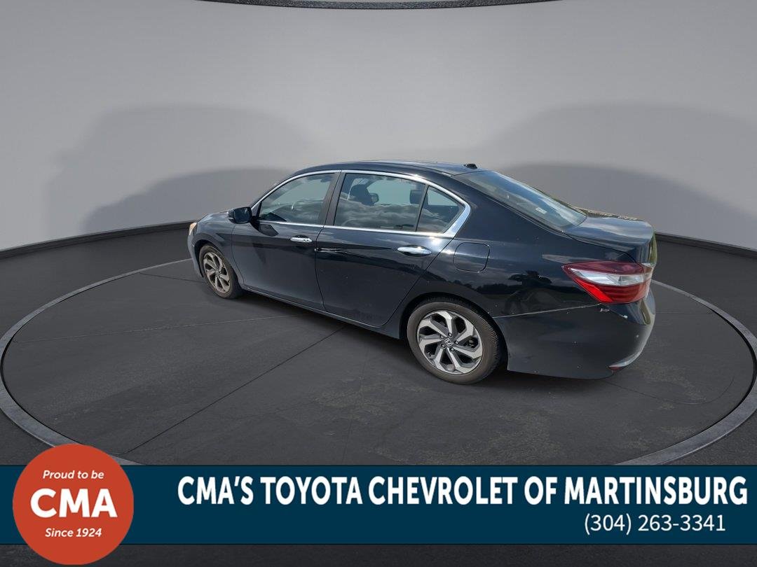 Used 2016 Crystal Black Pearl Honda EX image 6