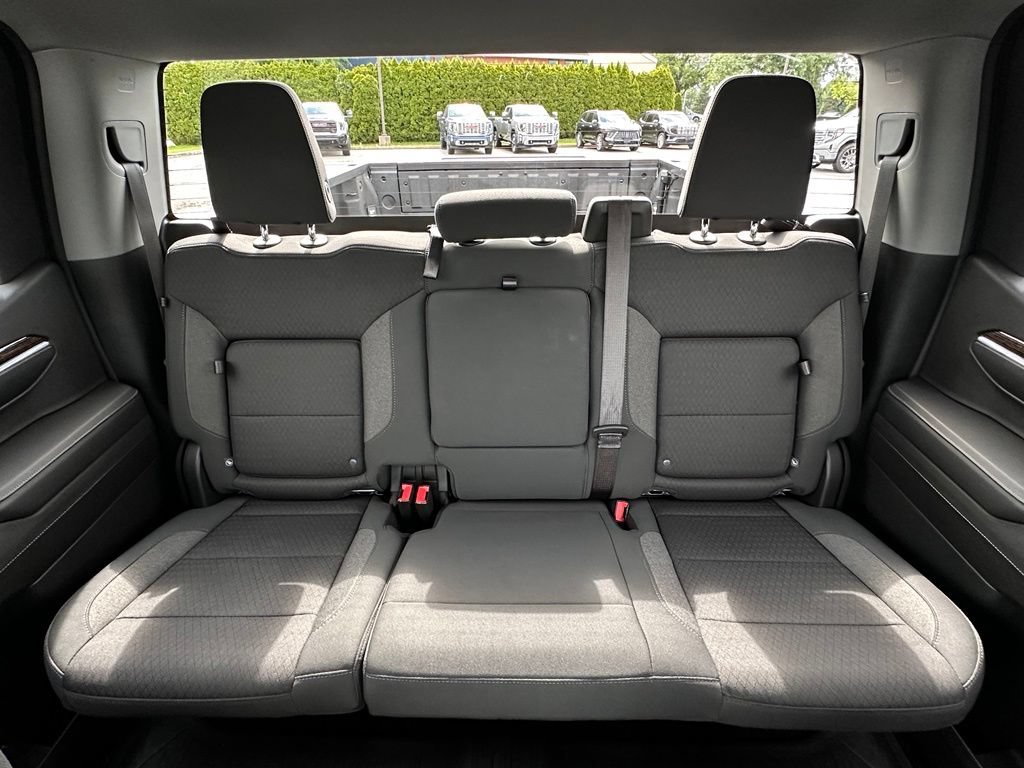 Used 2023 Sterling Metallic GMC Elevation image 28