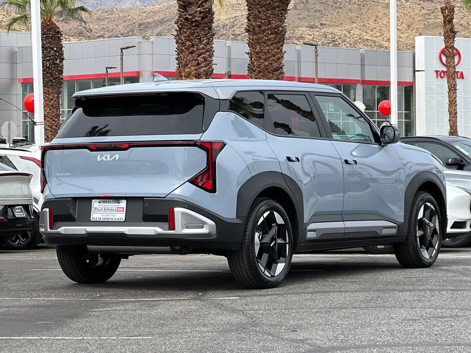 New 2027 Gray Kia EX image 3