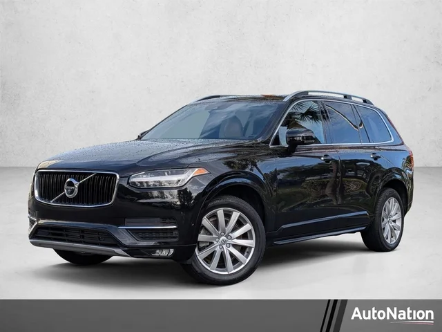 2017 Volvo XC90 Momentum