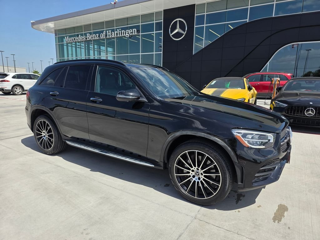 Used 2022 Black Mercedes-Benz GLC 300 image 1