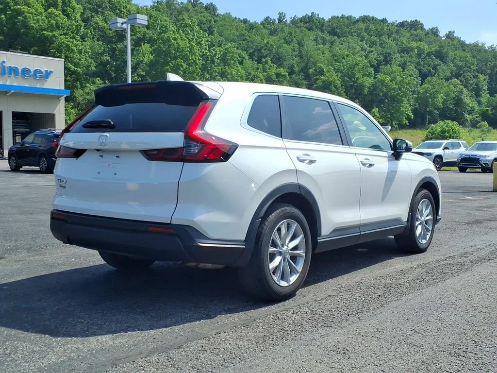 Used 2024 White Honda EX-L image 7