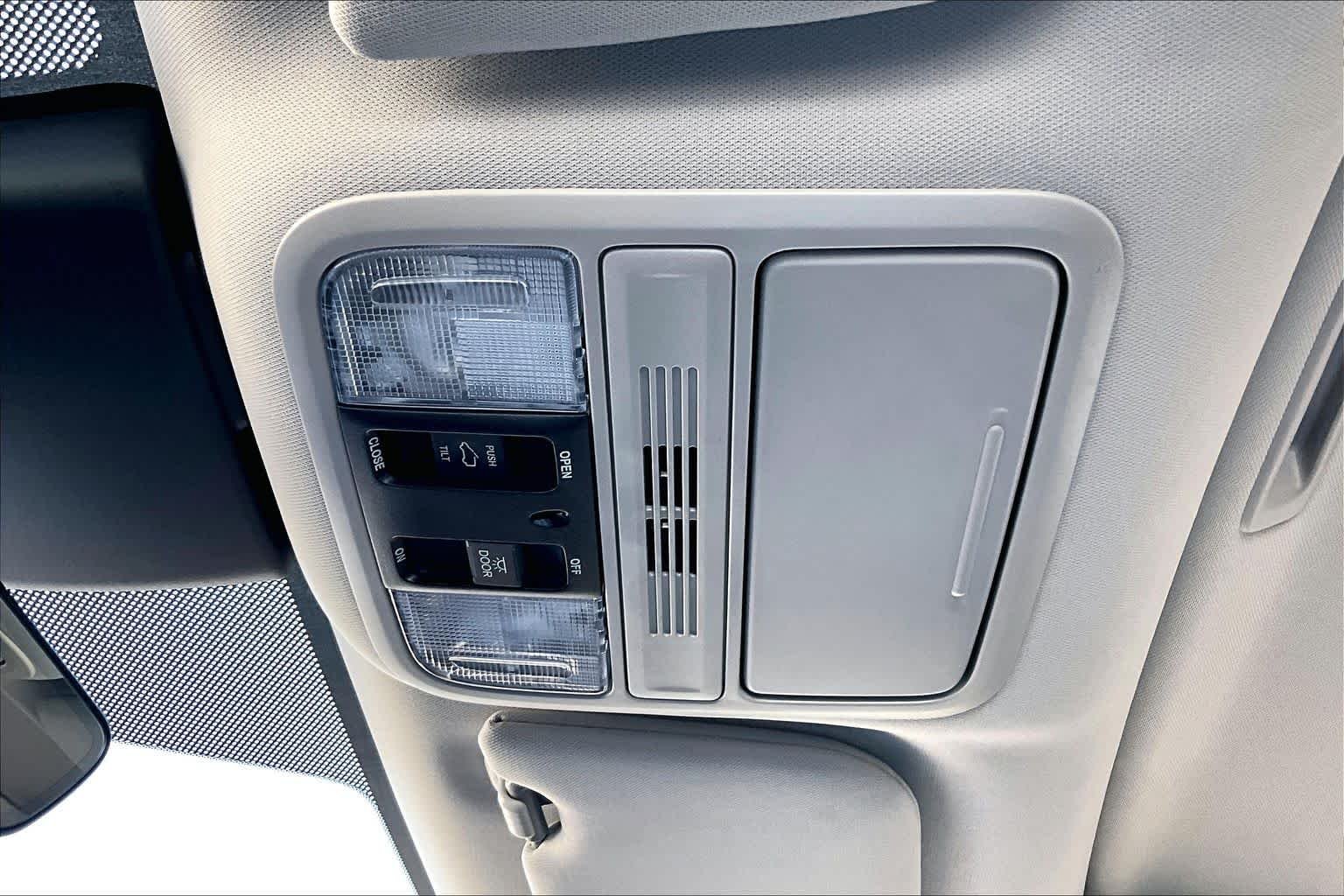 Used 2025 Modern Steel Metallic Honda Elite image 32