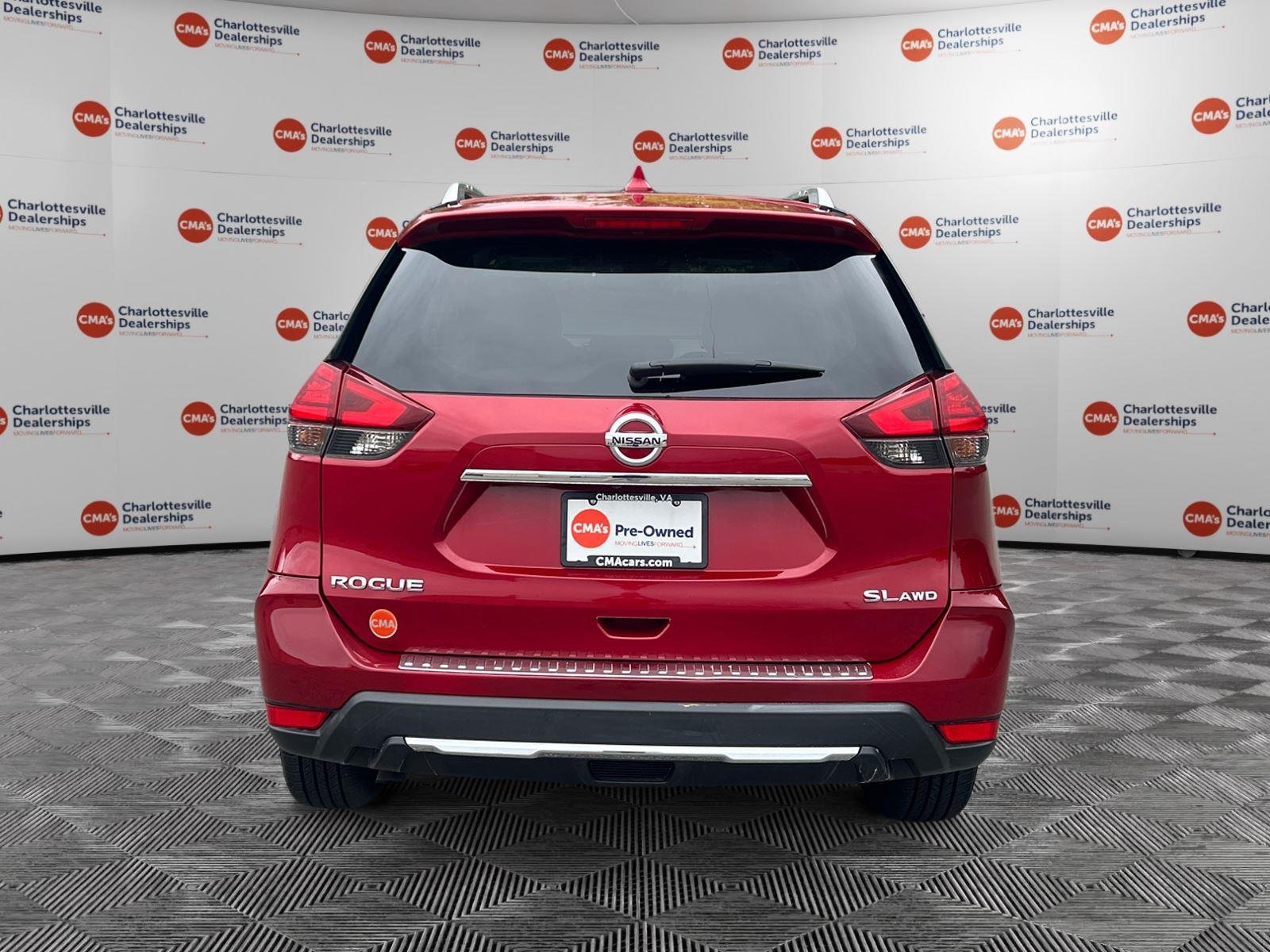 Used 2017 Palatial Ruby Nissan SL image 4