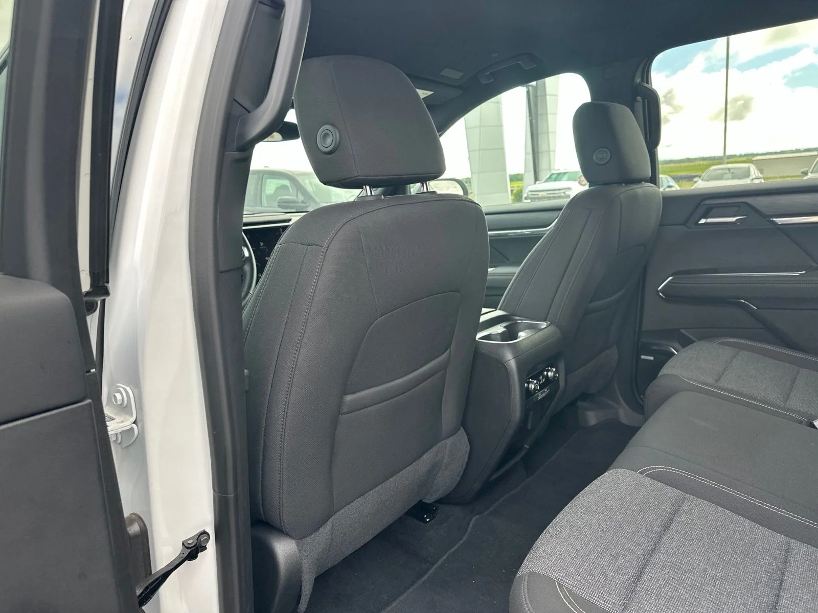 2025 GMC Acadia Elevation - Photo 21