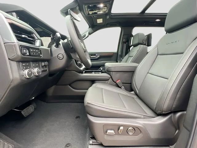 2026 GMC Yukon XL Denali - Photo 15