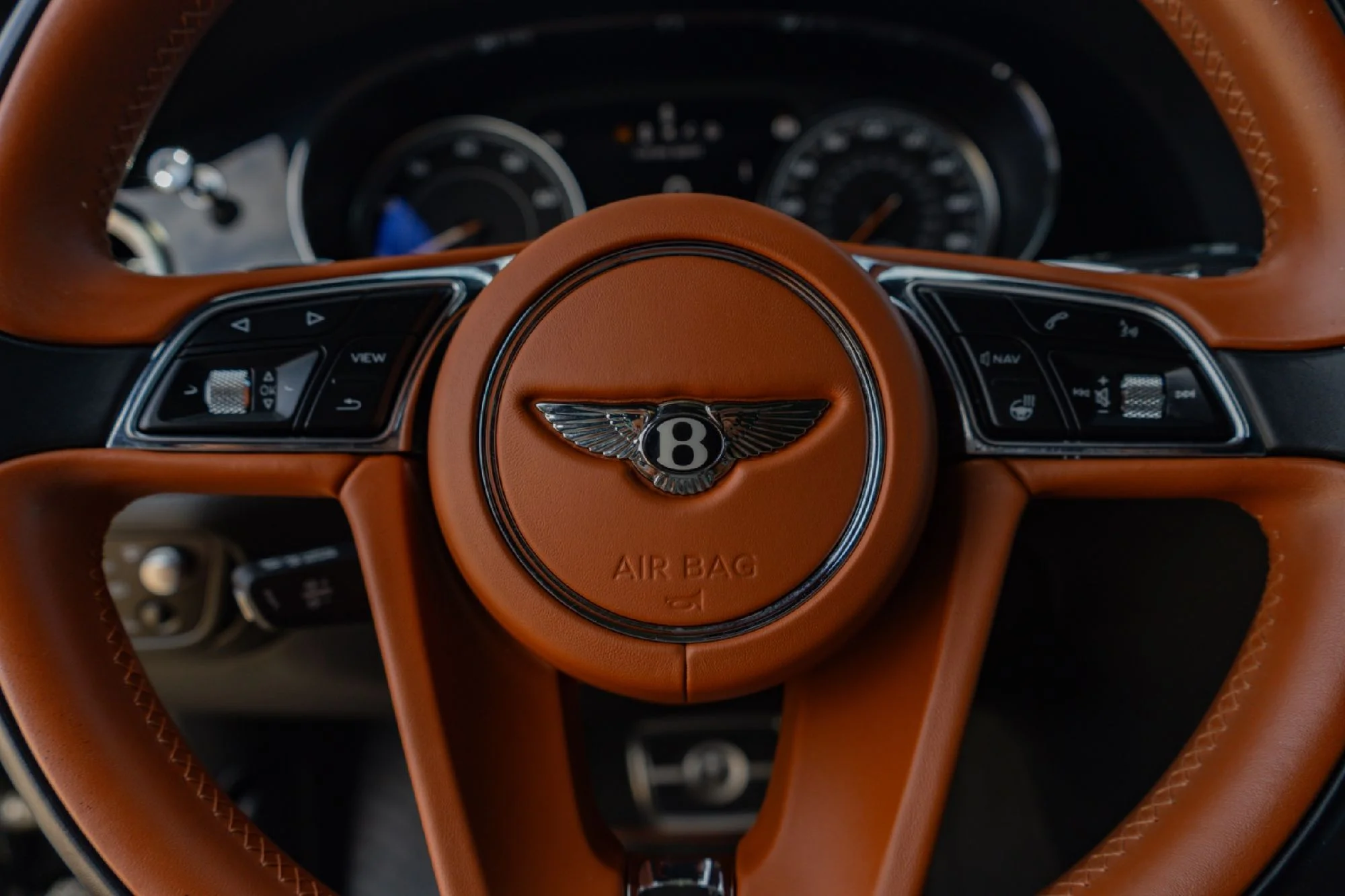 Used 2019 Black Bentley V8 image 13