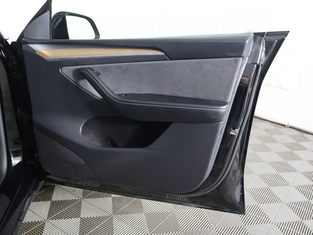 Used 2024 Black Tesla Long Range image 26
