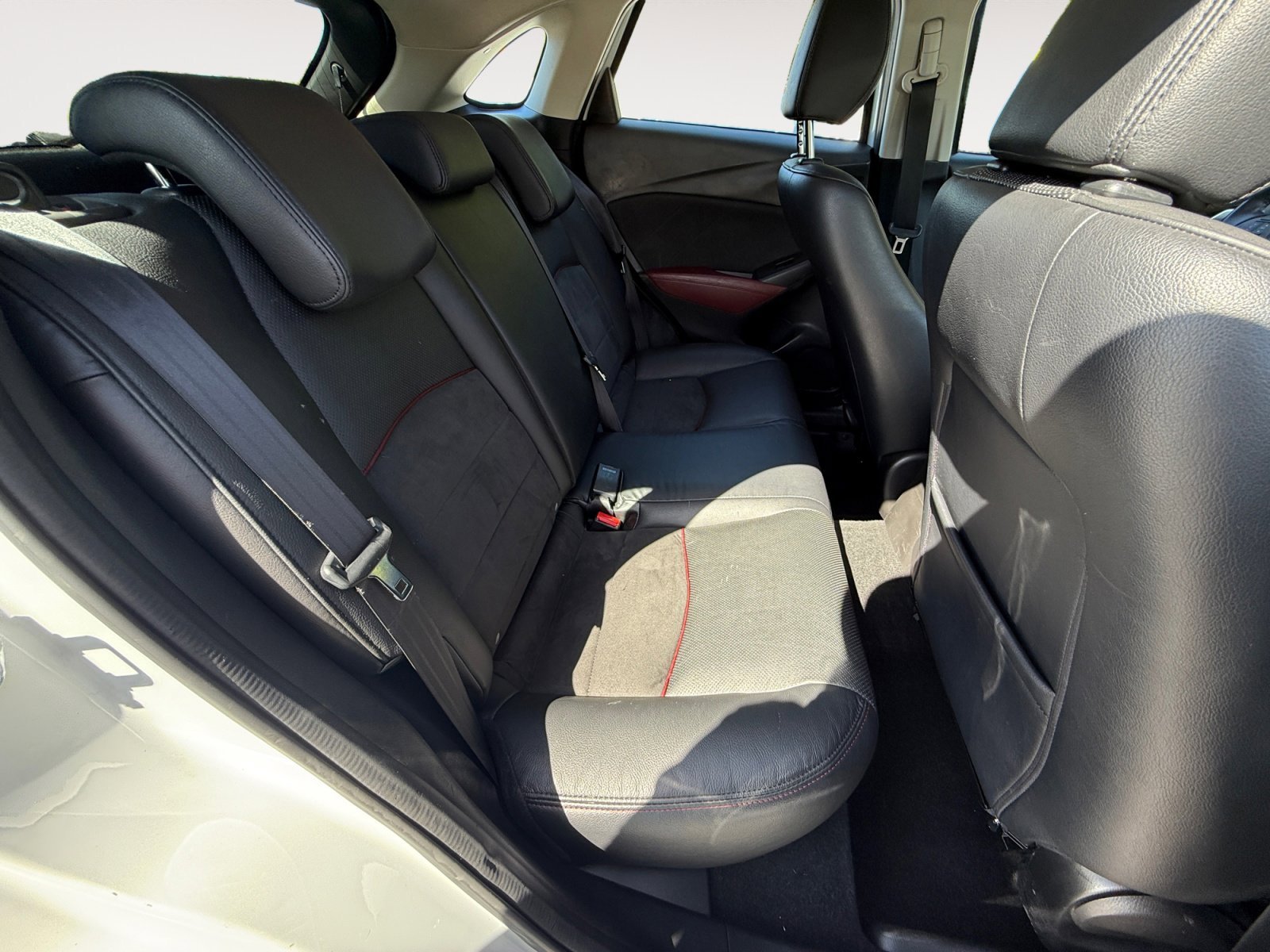 Used 2016 Silver Metallic Mazda Grand Touring image 18