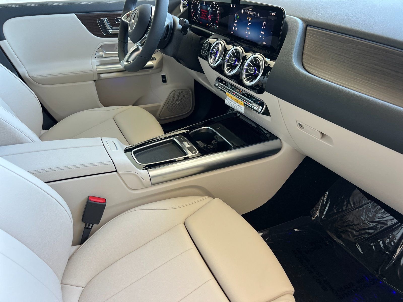 New 2026 Cosmos Black Metallic Mercedes-Benz 250 image 19