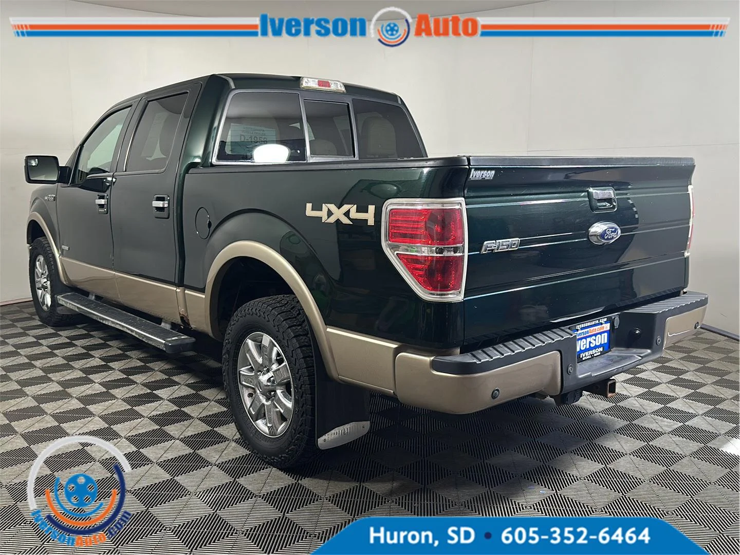 Used 2013 Green Gem Metallic/Pale Adobe Metallic Ford Lariat image 6