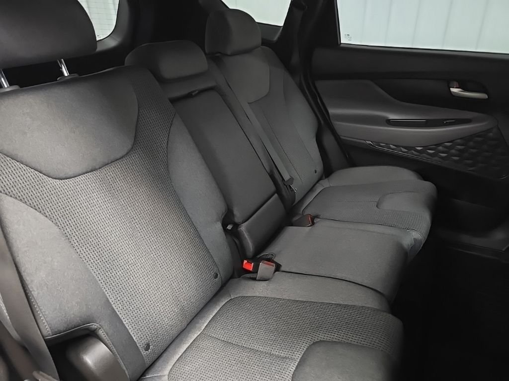 Used 2019 Silver Hyundai SE image 16