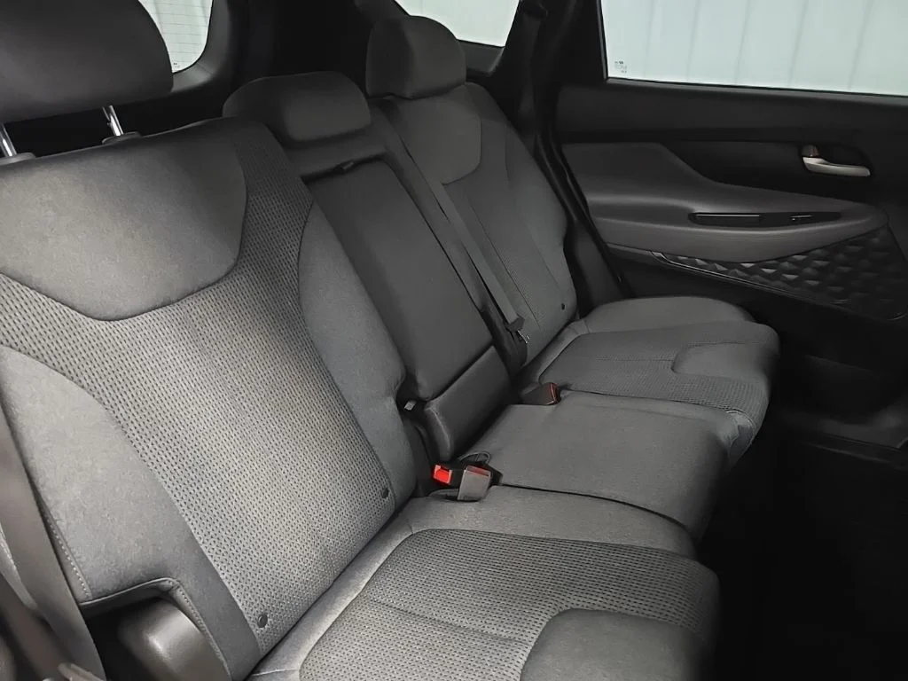 Used 2019 Silver Hyundai SE image 16