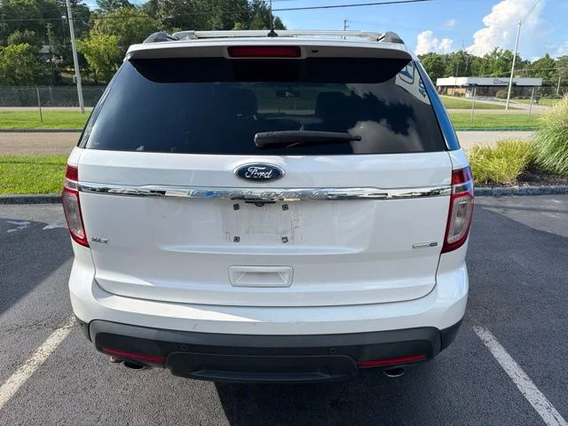 Used 2015 White Ford XLT image 4