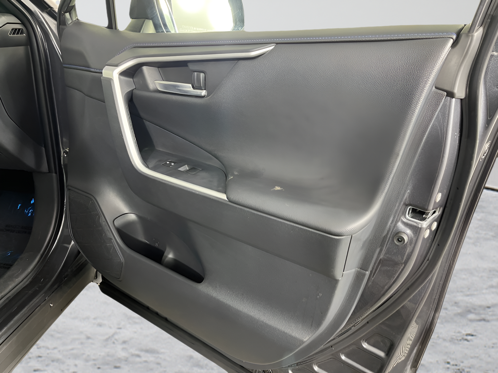 2019 Toyota RAV4 XSE - Photo 15